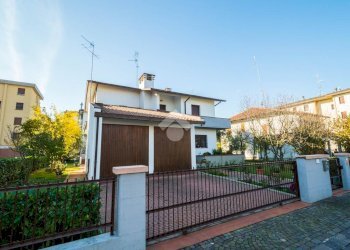 Villa Via Filippo Juvara, Carpi - foto 2