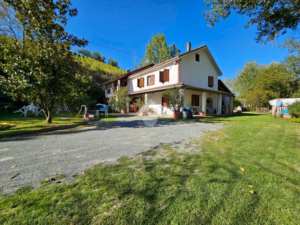 Independent house Regione Case Sparse, Castel Rocchero - photo 1