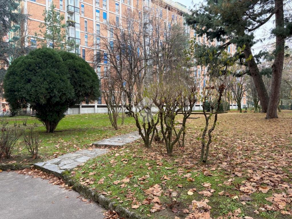 Trilocale Via Luigi Chiarelli, Milano (zona Gallaratese) - foto 2