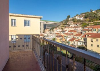 Quadrilocale Via Argine Sinistro Goffredo Alterisio, Imperia - foto 2