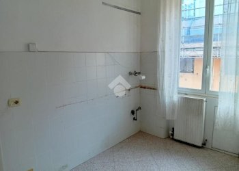 Quadrilocale Via Bobbio, Genova (zona Marassi) - foto 8