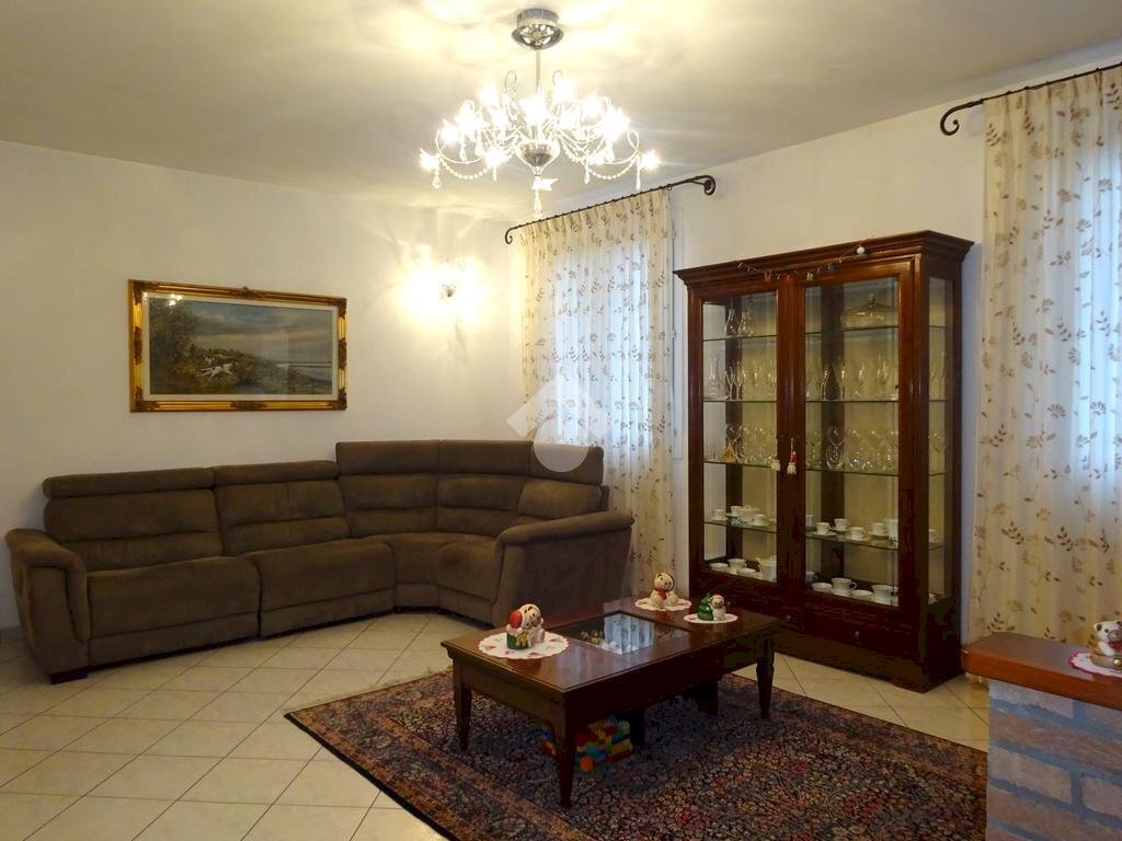 Villa Via Masi, Ferrara (neighborhood San Bartolomeo in Bosco) - photo 3