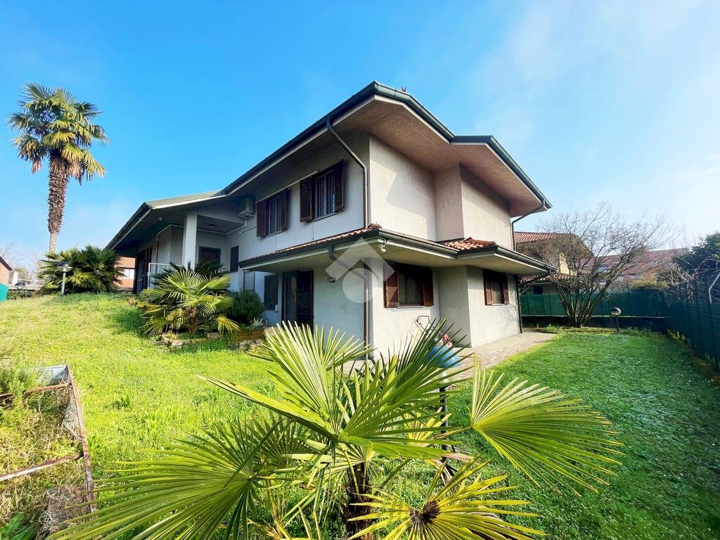 Villa Via Dante Alighieri, Peschiera Borromeo - foto 1