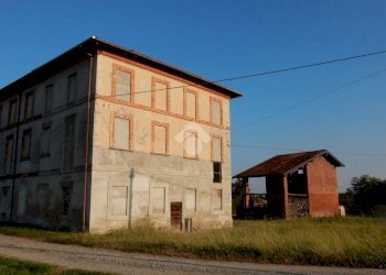 Rustico Via Mezzomerico, Oleggio - foto 10