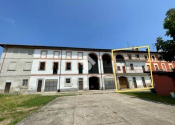 Rustico Via Mezzomerico, Oleggio - foto 1
