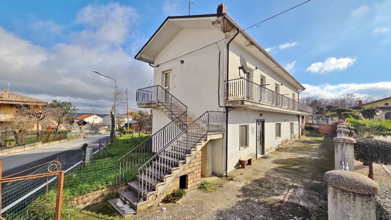 Foto 1 - Casa indipendente SP 144
 
101, Vallesaccarda - foto 1