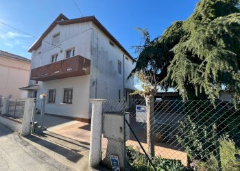 Foto 1 - Independent house Contrada Girola Di Valtenna, Fermo - photo 1