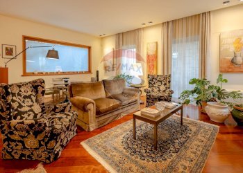 Soggiorno - Villa Corso Alcide De Gasperi, Bari - foto 1