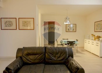 Sala da pranzo - Villa Corso Alcide De Gasperi, Bari - foto 24