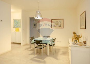 Sala da pranzo - Villa Corso Alcide De Gasperi, Bari - foto 25