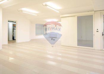 Stanza vuota - Villa Corso Alcide De Gasperi, Bari - foto 33