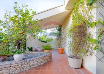 Terrazza - Villa Corso Alcide De Gasperi, Bari - foto 43