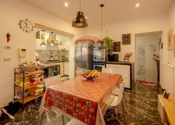 Sala da pranzo - Independent house Via San Vittore
 
6, Bari - photo 8