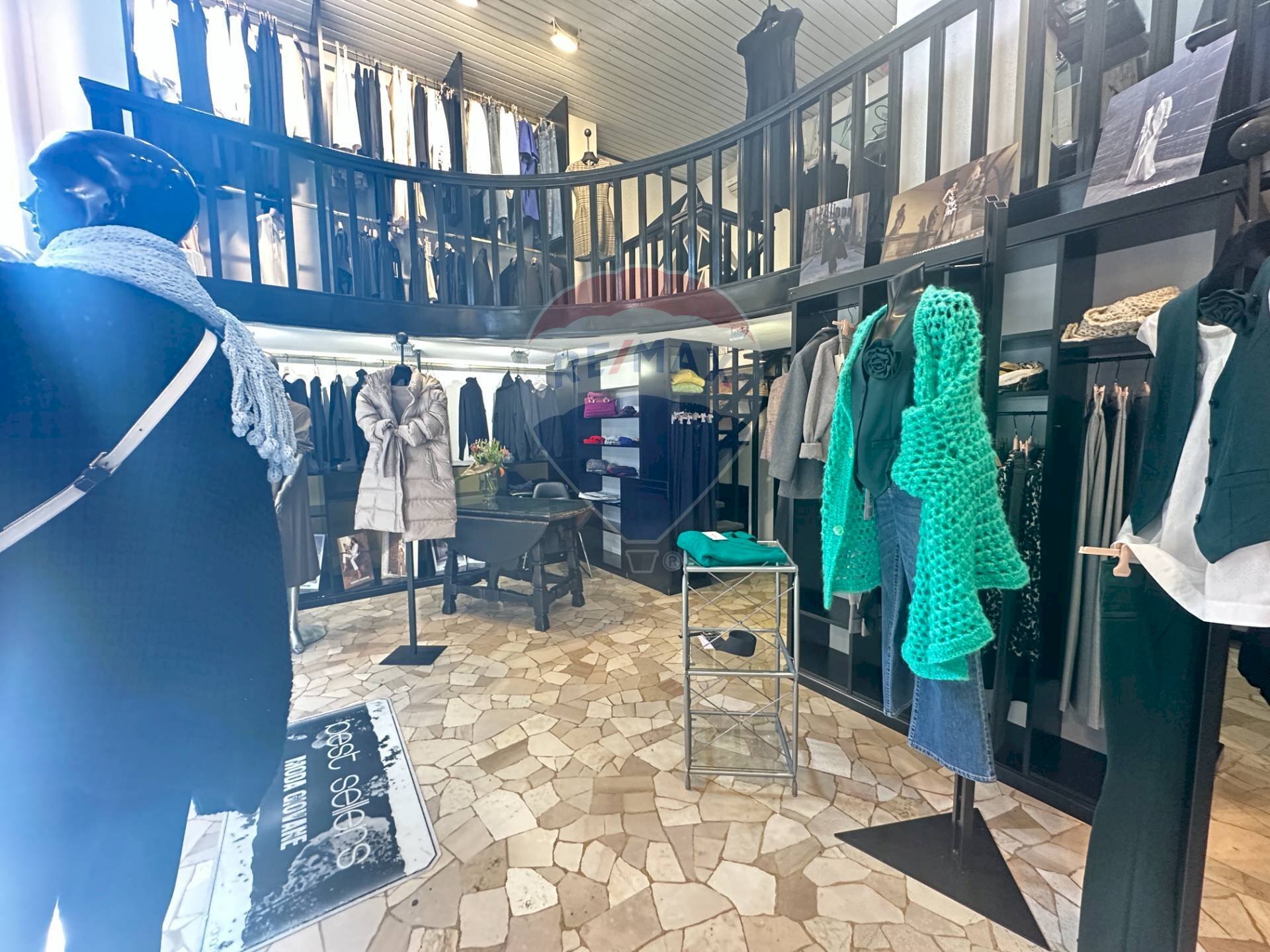 Cabina armadio - Shop Via Puccini
15, Varese - photo 2