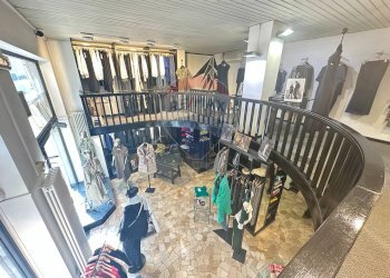 Dispensa di stoccaggio - Negozio Via Puccini
 
15, Varese - foto 12