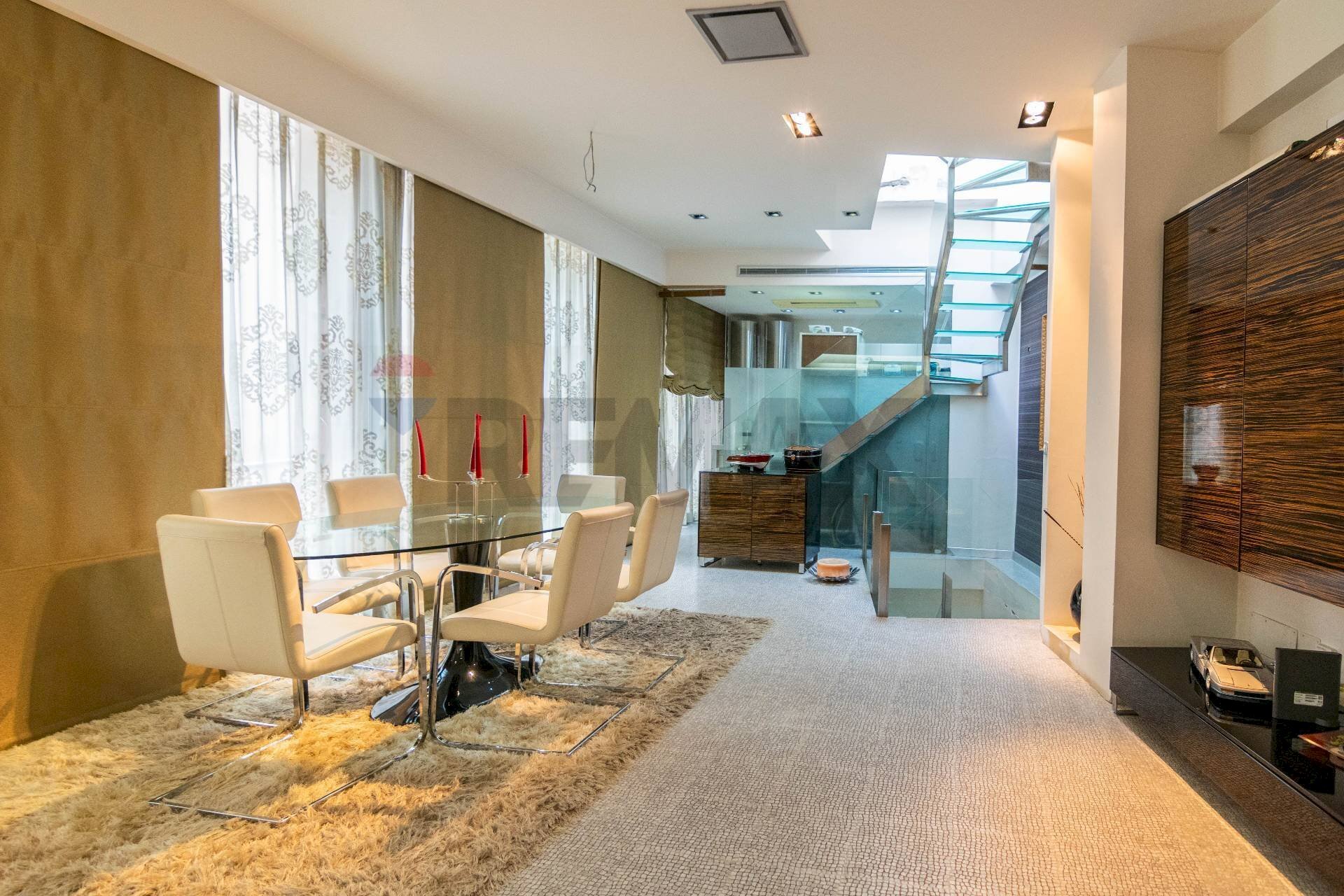 Sala da pranzo - Casa indipendente VIA COVIELLO
 
34, Catania - foto 2