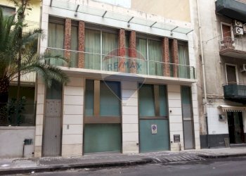 Edificio all\'aperto - Casa indipendente VIA COVIELLO
 
34, Catania - foto 12