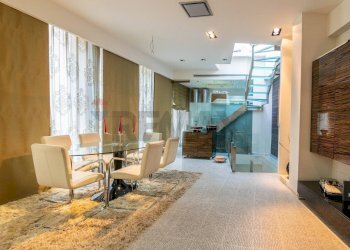 Sala da pranzo - Casa indipendente VIA COVIELLO
 
34, Catania - foto 2