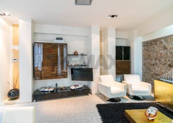 Soggiorno - Casa indipendente VIA COVIELLO
 
34, Catania - foto 5