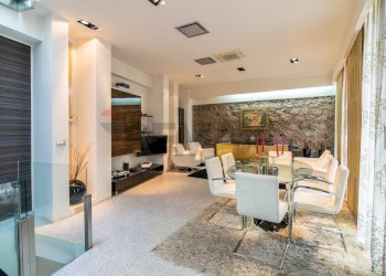 Soggiorno - Casa indipendente VIA COVIELLO
 
34, Catania - foto 6