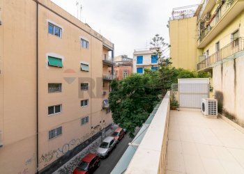 Balcone - Casa indipendente VIA COVIELLO
 
34, Catania - foto 17