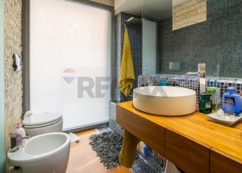 Bagno - Casa indipendente VIA COVIELLO
 
34, Catania - foto 31