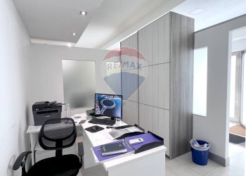 Ufficio - Ufficio VIA MONTI IBLEI
 
1, Tremestieri Etneo - foto 3