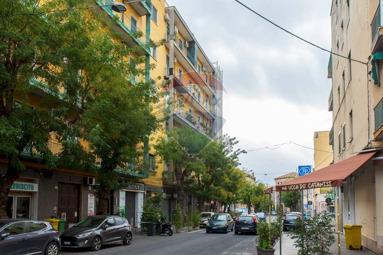 Edificio all\'aperto - Apartment via plebiscito
 
881, Catania - photo 1