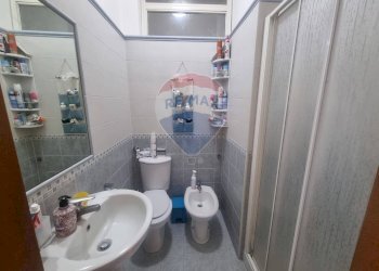 Bagno completo con box doccia - Appartamento Via Giuseppe Sessa
 
3, Catania - foto 20