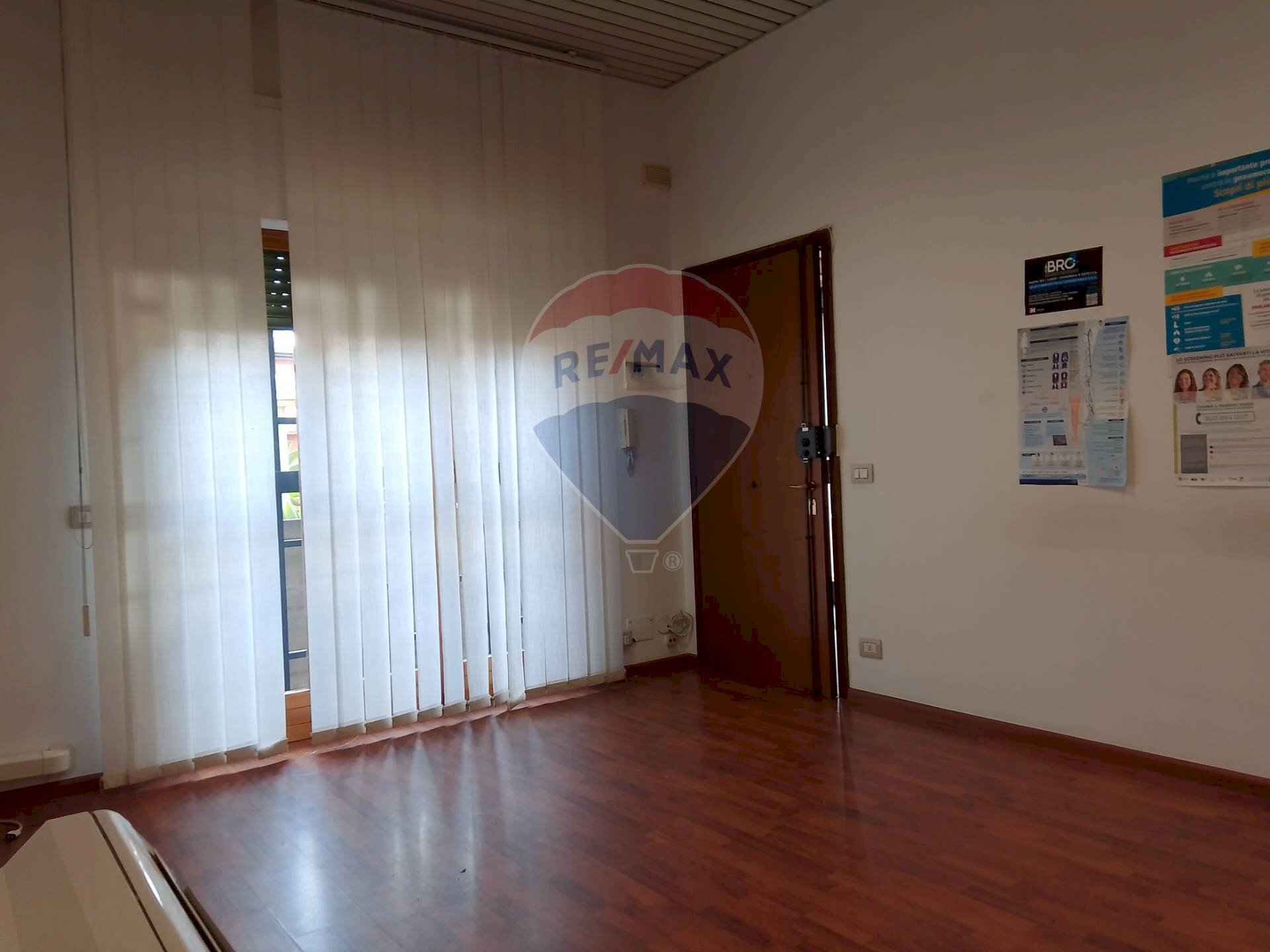 Stanza vuota - Bilocale piazza marconi
 
3, Sant'Agata Li Battiati - foto 2