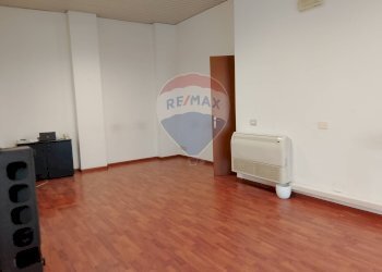 Stanza vuota - Bilocale piazza marconi
 
3, Sant'Agata Li Battiati - foto 6