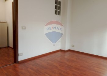 Stanza vuota - Bilocale piazza marconi
 
3, Sant'Agata Li Battiati - foto 13