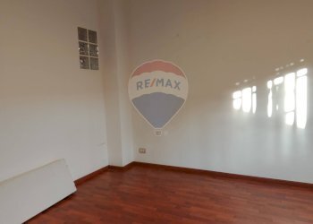 Stanza vuota - Bilocale piazza marconi
 
3, Sant'Agata Li Battiati - foto 15