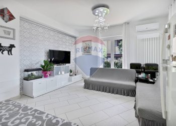 Soggiorno - Villa via Ungaretti
 
1, Giarre - foto 1