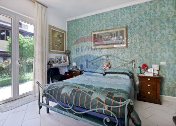 Camera / camera da letto - Villa via Ungaretti
 
1, Giarre - foto 10