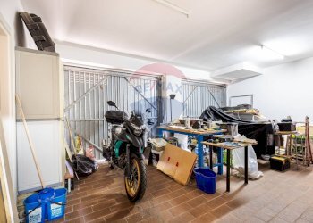 Dispensa di stoccaggio - Villa via Ungaretti
 
1, Giarre - foto 17