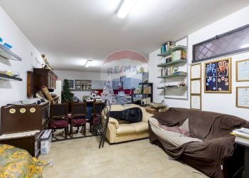 Sala da pranzo - Villa via Ungaretti
 
1, Giarre - foto 18