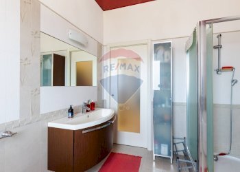 Bagno - Villa via Ungaretti
 
1, Giarre - foto 25