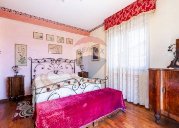 Camera / camera da letto - Villa via Ungaretti
 
1, Giarre - foto 31