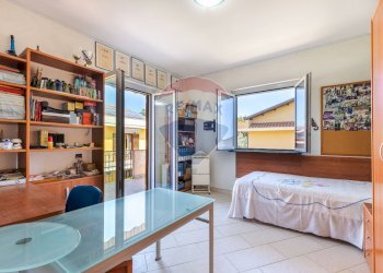 Camera / camera da letto - Villa via Ungaretti
 
1, Giarre - foto 33