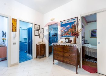 Hall / corridoio - Villa via Ungaretti
 
1, Giarre - foto 34