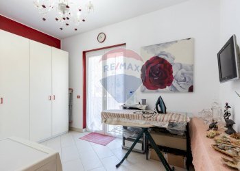 Camera / camera da letto - Villa via Ungaretti
 
1, Giarre - foto 37