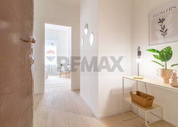Hall / corridoio - Three-room apartment Via degli Alpini
 
7, Bollate - photo 1