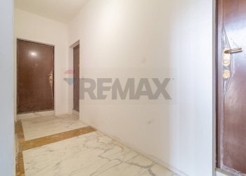 Hall / corridoio - Three-room apartment Via degli Alpini
 
7, Bollate - photo 27