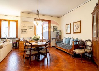 Sala da pranzo - Villa VIA LUXEMBURG
 
9, Collecchio - foto 8