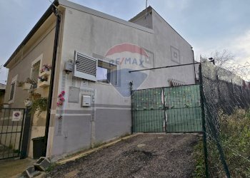 Casa all\'aperto - Casa indipendente Viale Europa
 
30, Sulmona - foto 1