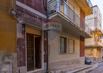 Edificio all\'aperto - Casa indipendente VIA MAQUEDA
 
16, Ragusa - foto 34