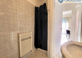 bagno - Bilocale Via del Borgo
 
5, Viareggio - foto 10