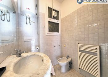 bagno - Bilocale Via del Borgo
 
5, Viareggio - foto 11