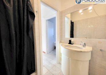 bagno - Bilocale Via del Borgo
 
5, Viareggio - foto 12